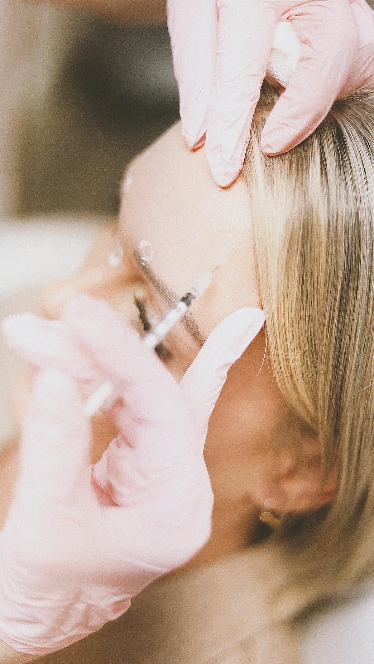 Harmonização orofacial — aplicação de toxina botulínica